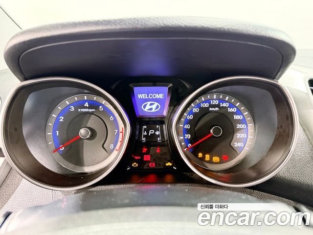 Hyundai i30 — interior