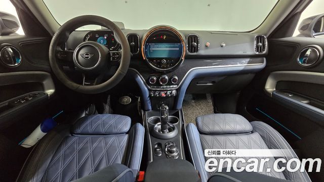 MINI Countryman — interior