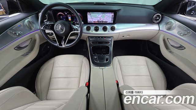 Mercedes-Benz E-Class — interior