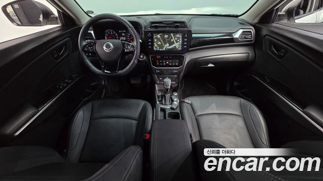 KG Mobility Tivoli — interior