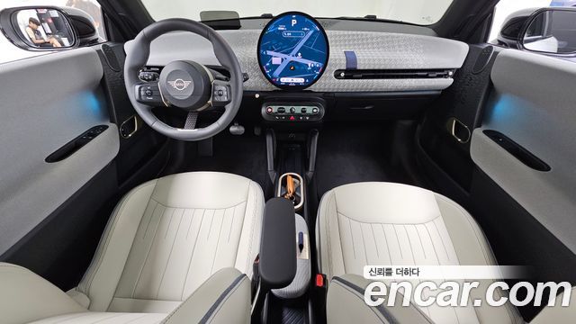 MINI Cooper — interior