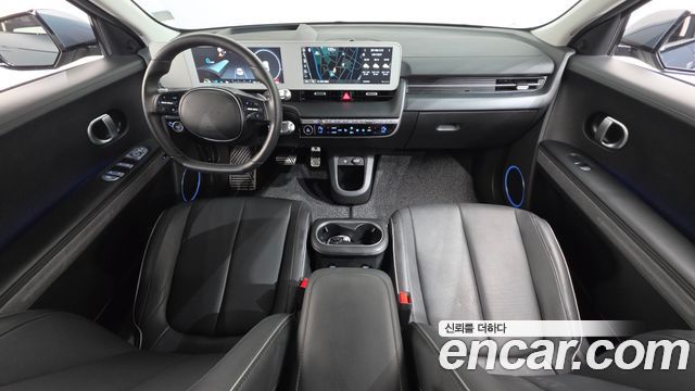 Hyundai IONIQ 5 — interior