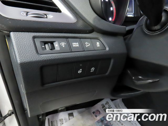 Hyundai Santa Fe — interior