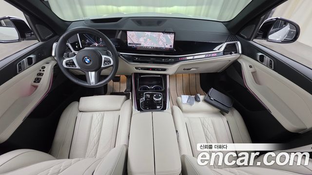 BMW X5 — interior