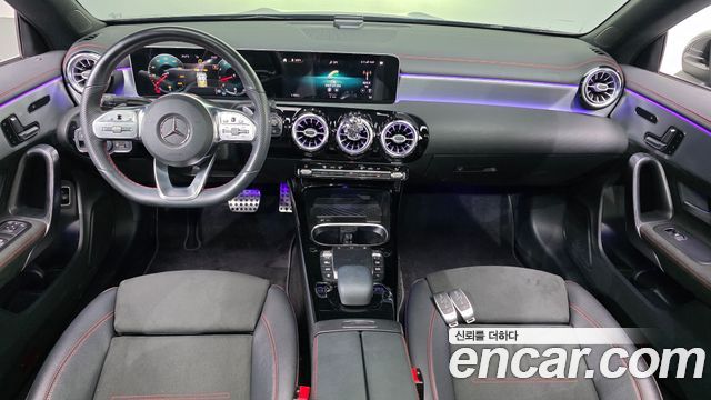 Mercedes-Benz CLA-Class — interior