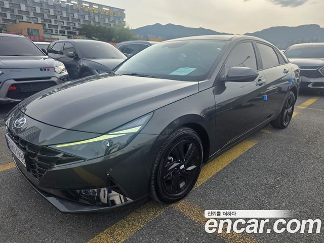 Hyundai Avante — exterior
