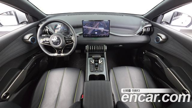 BYD Atto 3 — interior