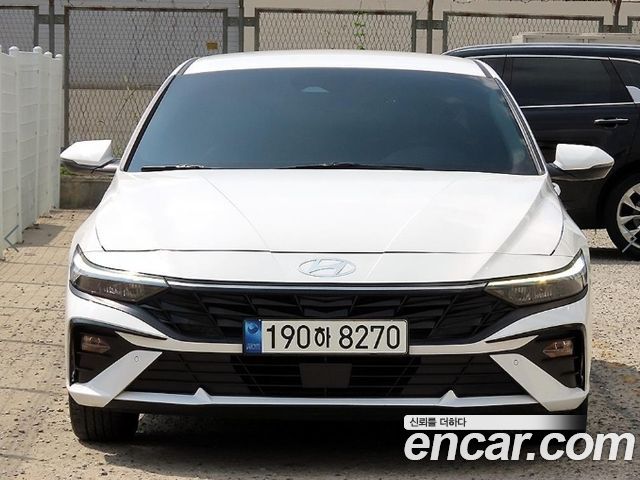 Hyundai Avante — exterior