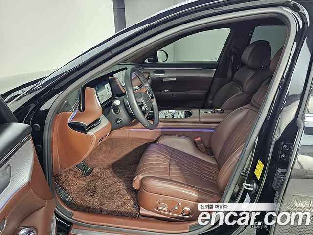 Genesis G90 — interior