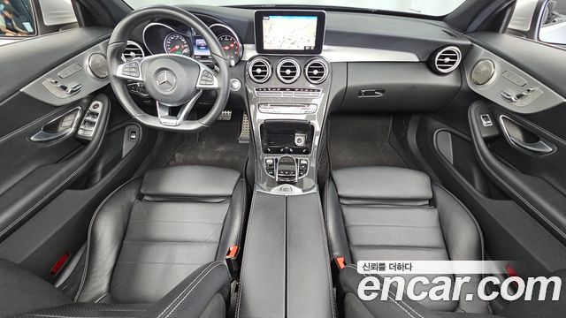 Mercedes-Benz C-Class — interior
