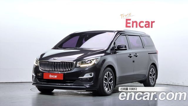 Kia Carnival — exterior