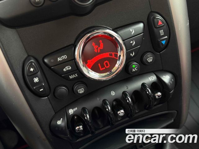 MINI Countryman — interior