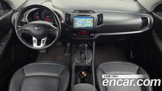Kia Sportage — interior