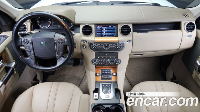 Land Rover Discovery — interior