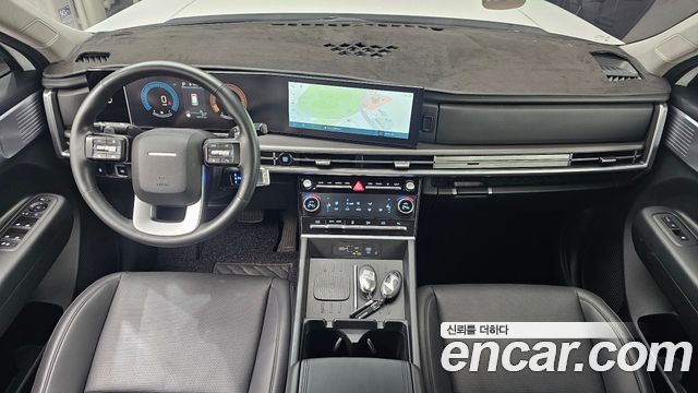 Hyundai Santa Fe — interior