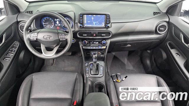 Hyundai Kona — interior