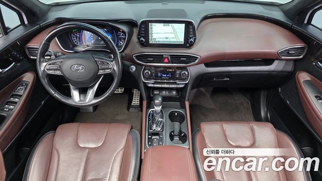 Hyundai Santa Fe — interior