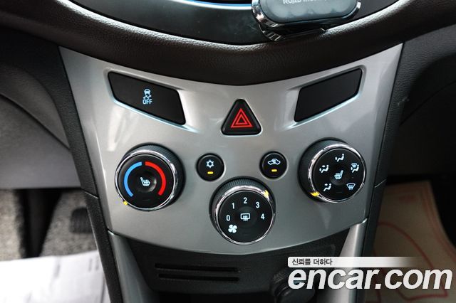 Chevrolet Korea Trax — interior