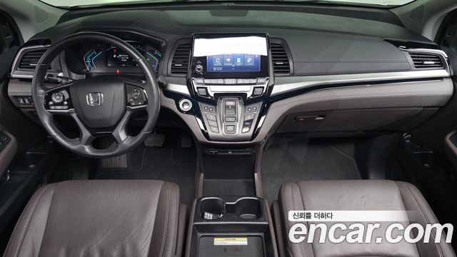 Honda Odyssey — interior