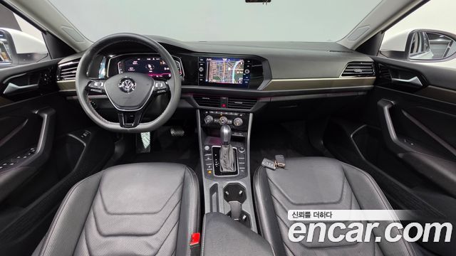 Volkswagen Jetta — interior