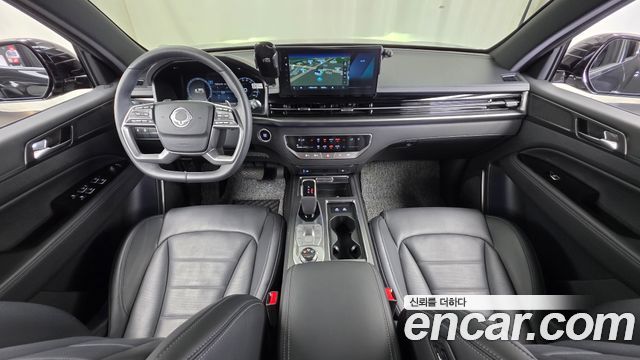 KG Mobility Rexton — interior