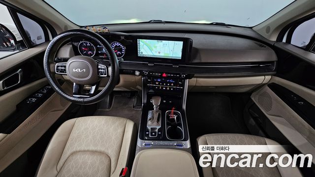 Kia Carnival — interior