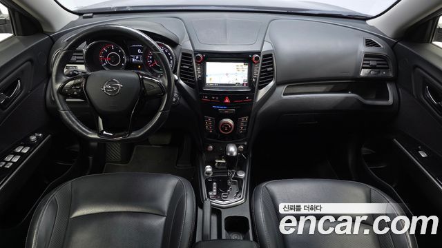 KG Mobility Tivoli — interior