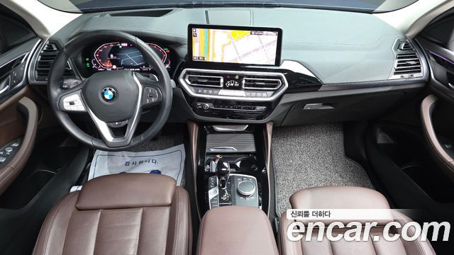 BMW X4 — interior