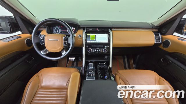Land Rover Discovery — interior