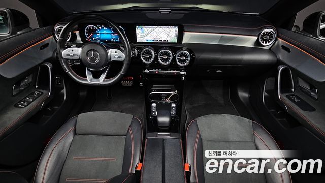 Mercedes-Benz CLA-Class — interior