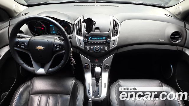 Chevrolet Korea Cruze — interior