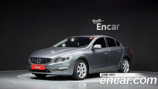 Volvo S60 — exterior