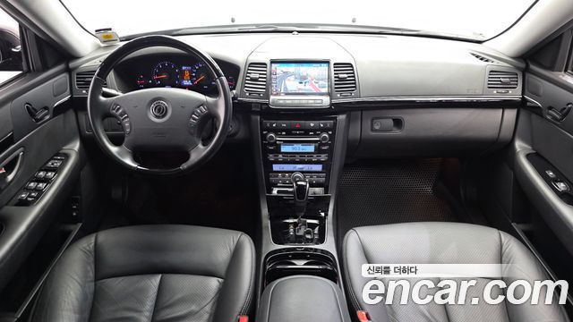 Kia Opirus — interior