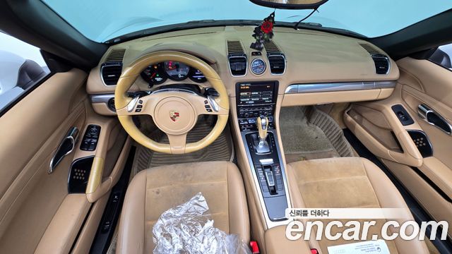 Porsche Boxster — interior