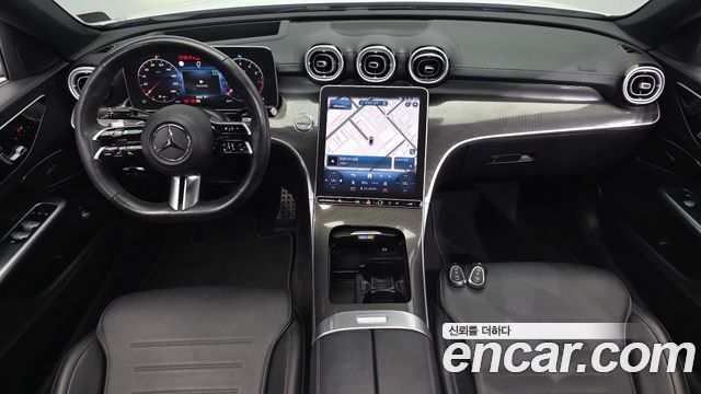 Mercedes-Benz C-Class — interior