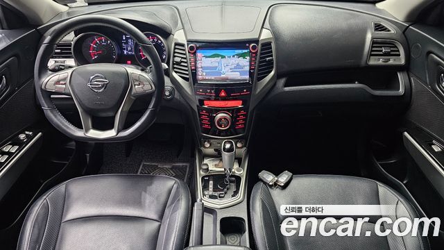 KG Mobility Tivoli — interior