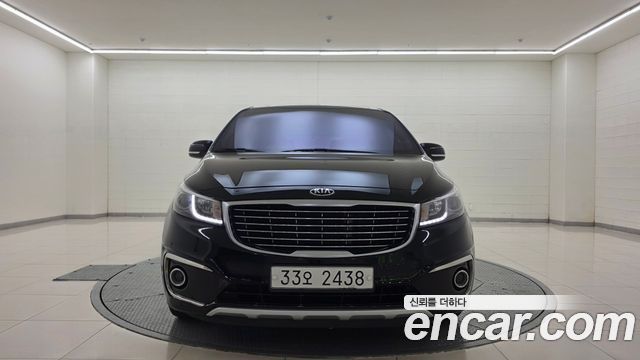 Kia Carnival — exterior