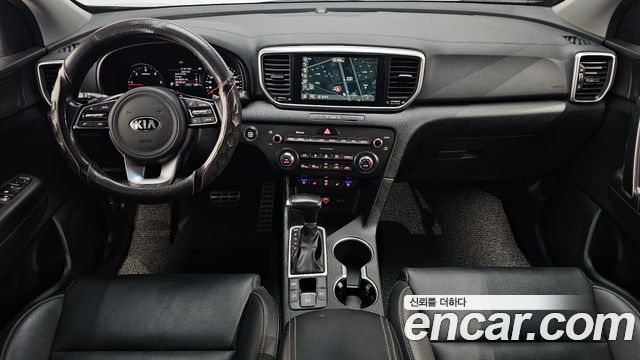 Kia Sportage — interior