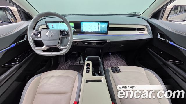 KG Mobility Torres — interior