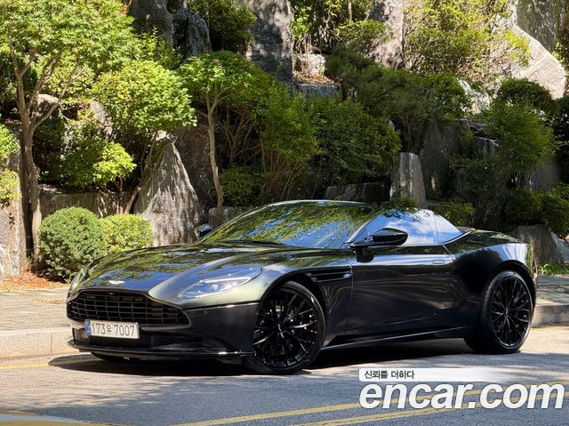 Aston Martin DB11 — exterior