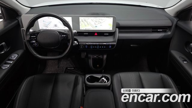 Hyundai IONIQ 5 — interior