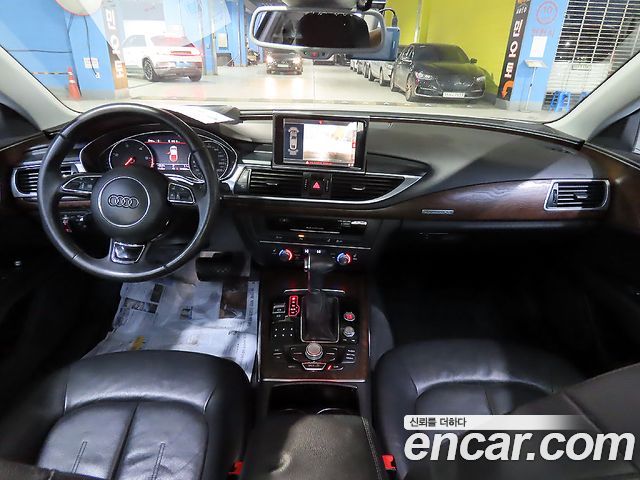 Audi A7 — interior