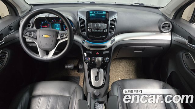 Chevrolet Korea Orlando — interior