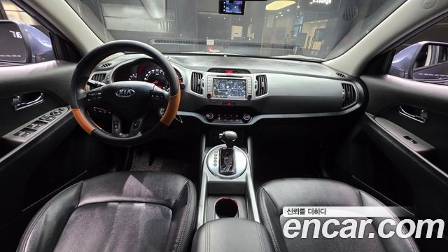 Kia Sportage — interior