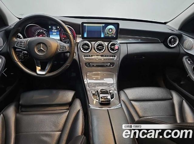 Mercedes-Benz C-Class — interior