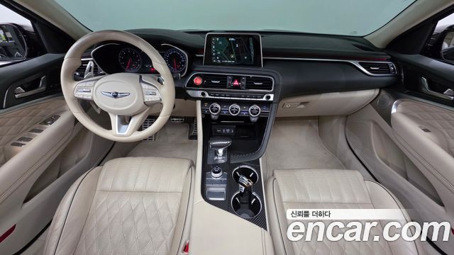Genesis G70 — interior