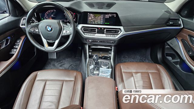 BMW 3 Series — interior