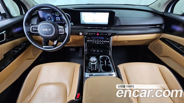 Kia Carnival — interior