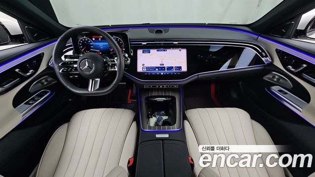 Mercedes-Benz E-Class — interior