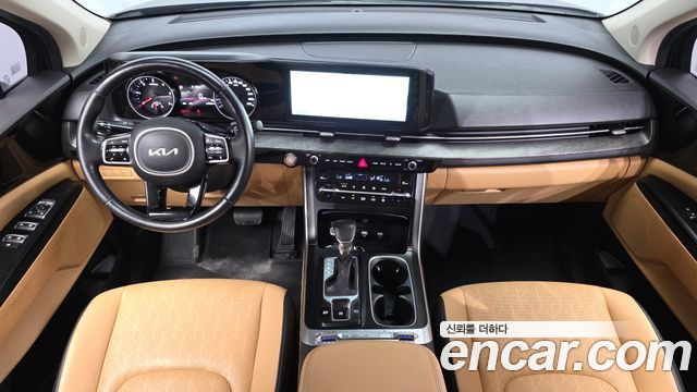 Kia Carnival — interior
